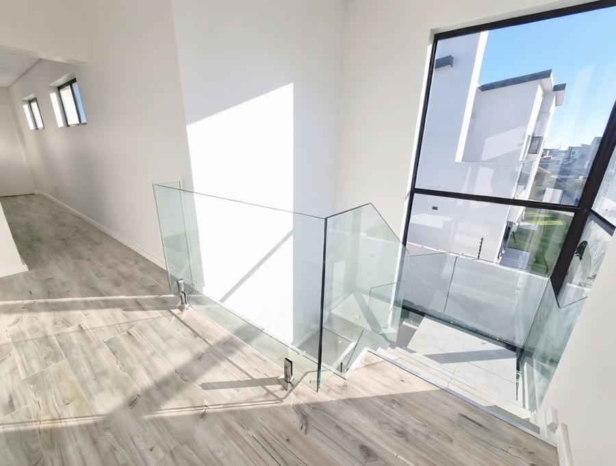 4 Bedroom Property for Sale in Sandown Western Cape